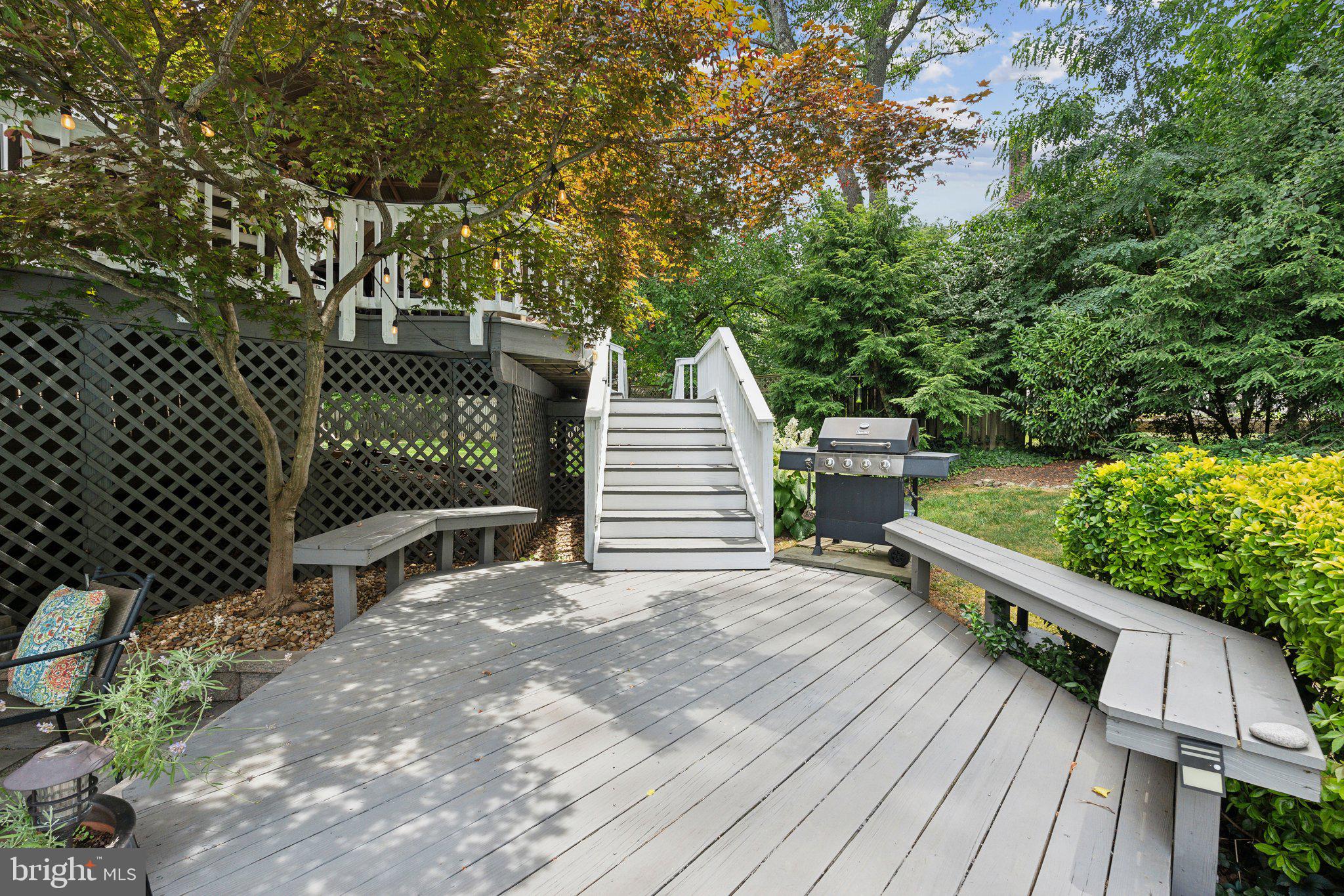 OAKTON GROVE - Residential