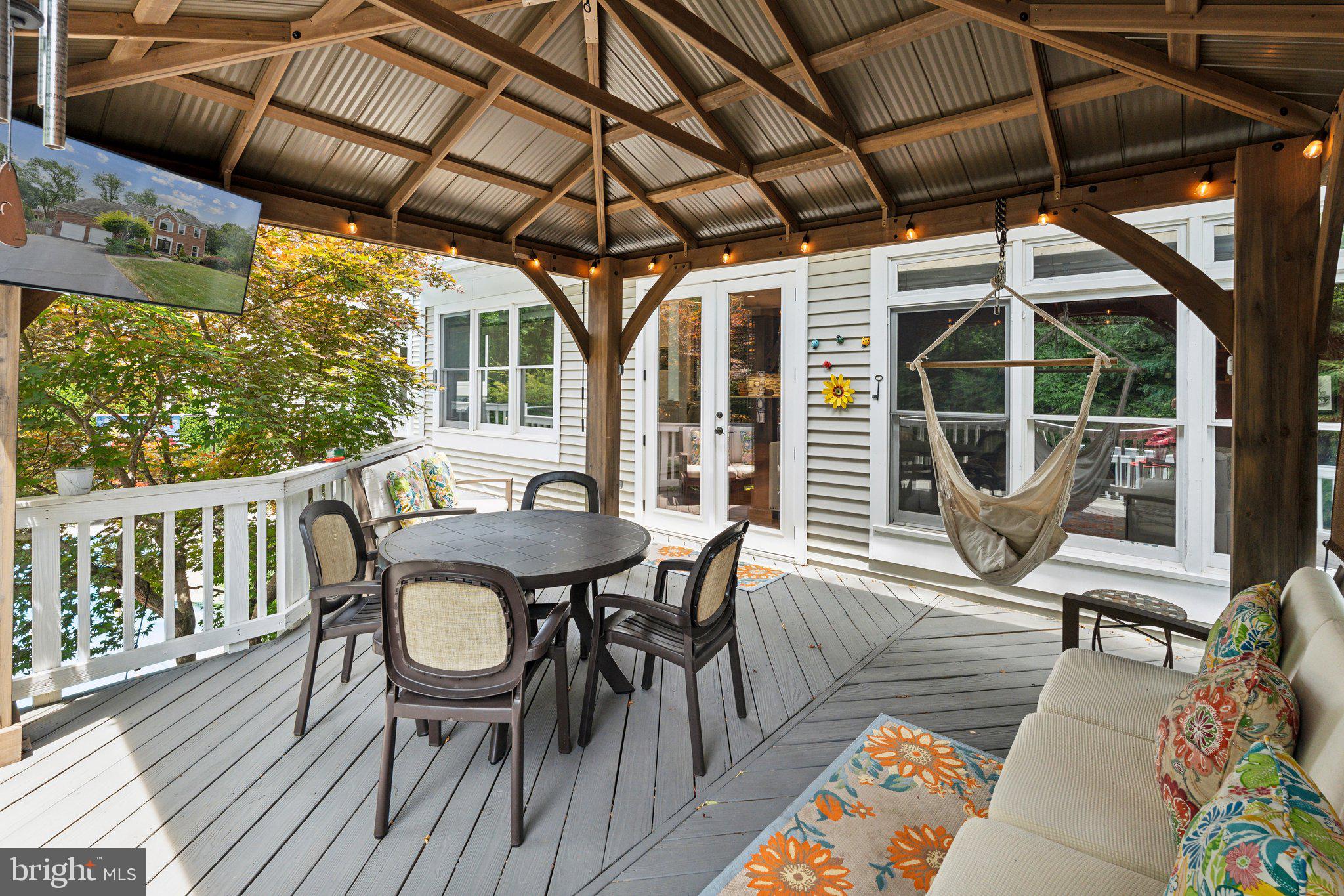 OAKTON GROVE - Residential