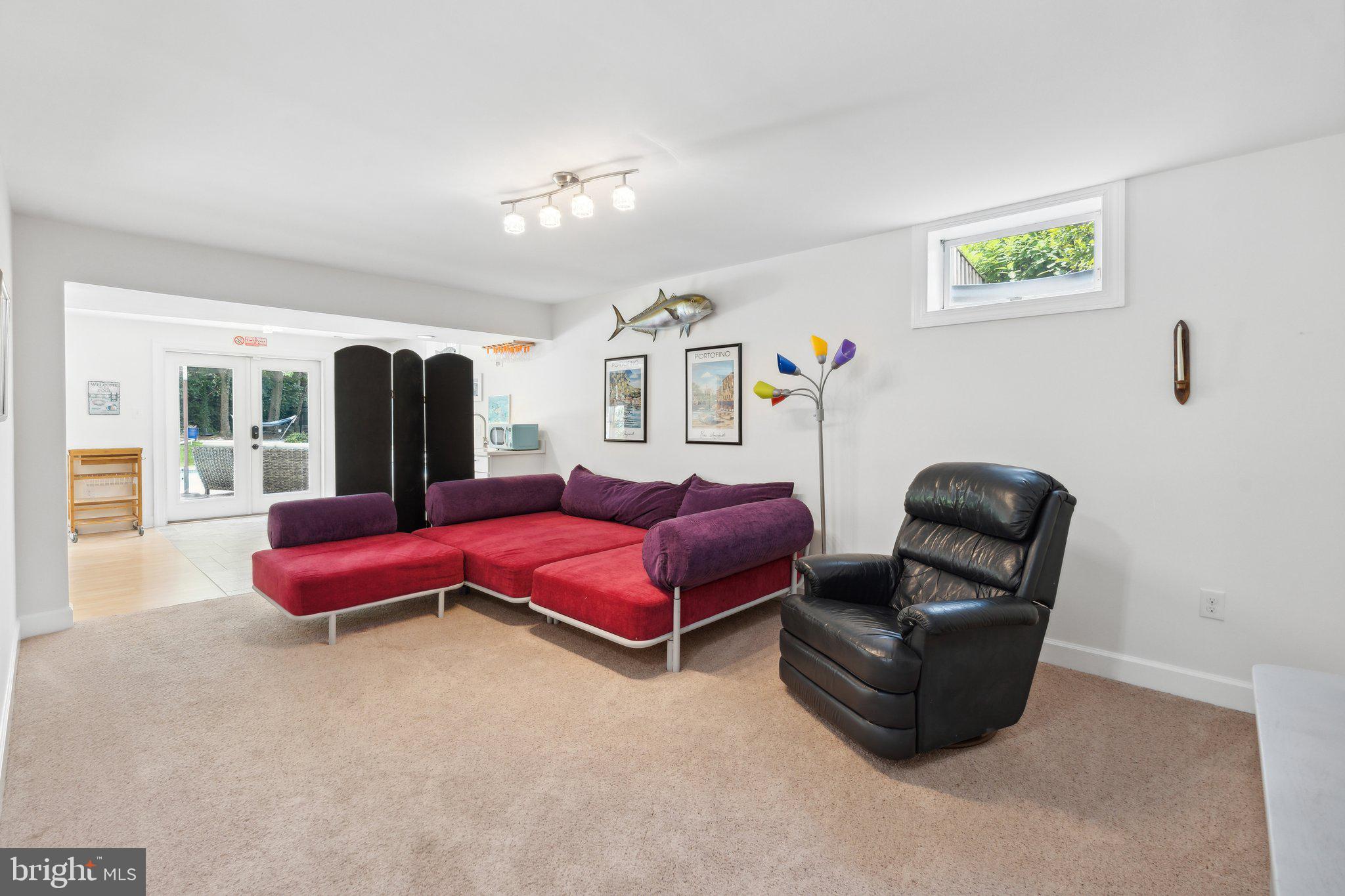 OAKTON GROVE - Residential