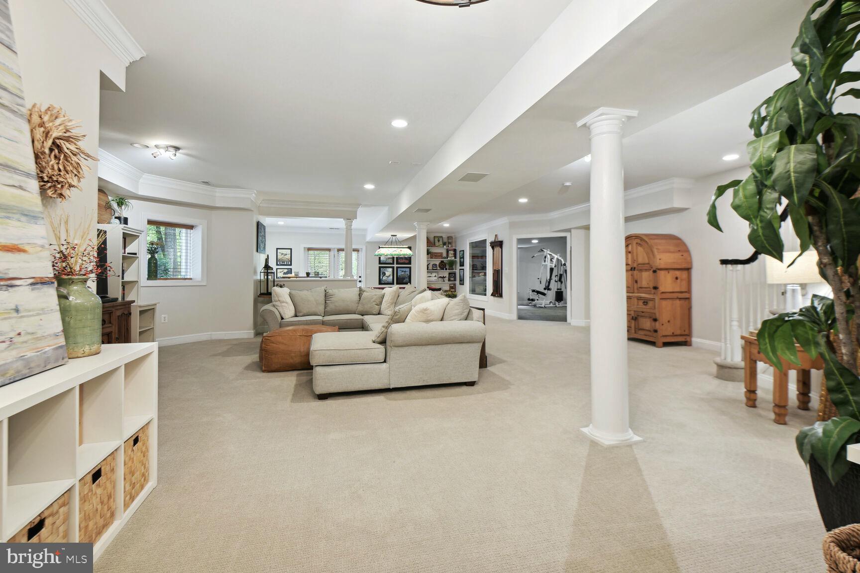 ESTATES AT LOWES - Residential