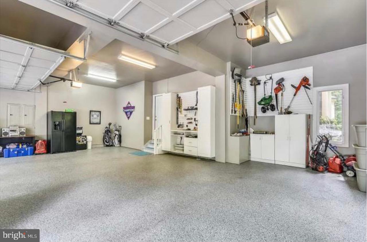 ESTATES AT LOWES - Residential