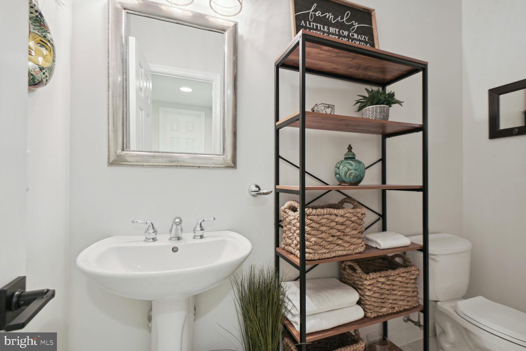 ESTATES AT LOWES - Residential