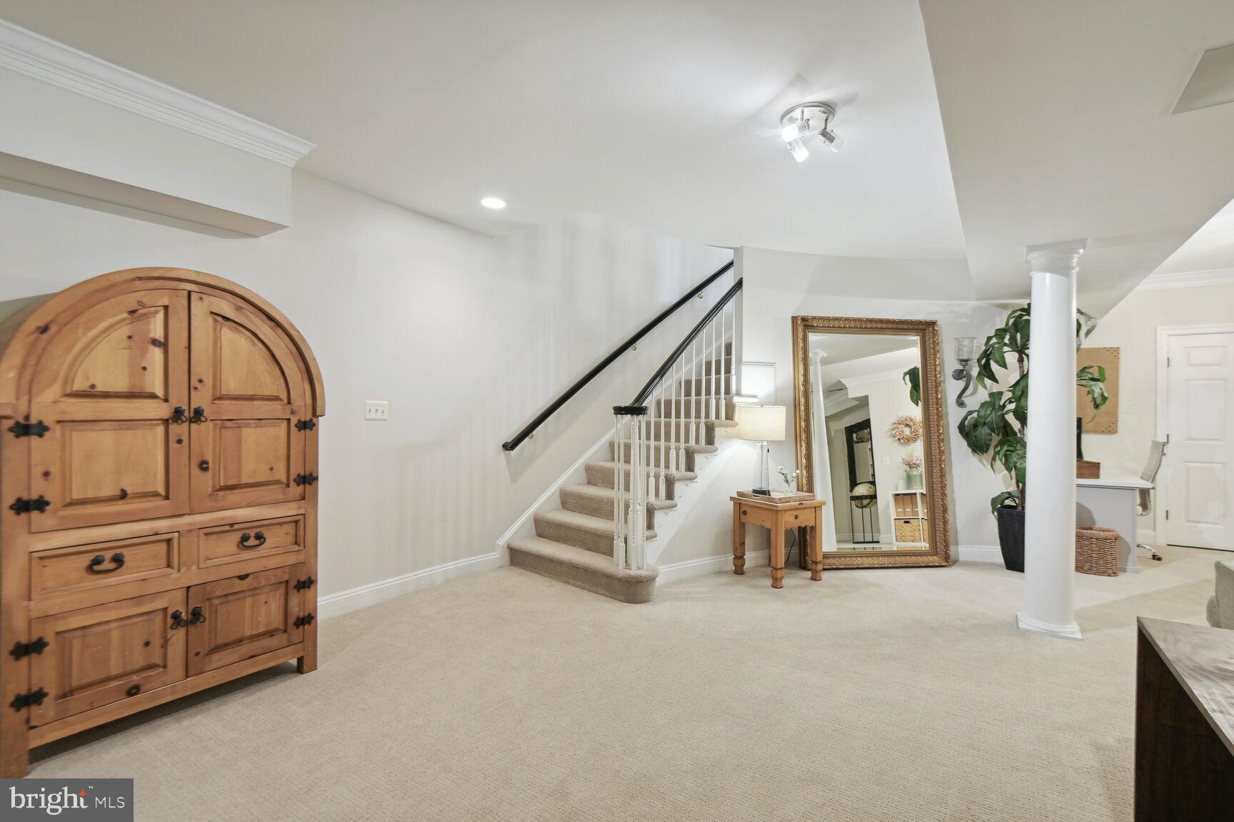 ESTATES AT LOWES - Residential