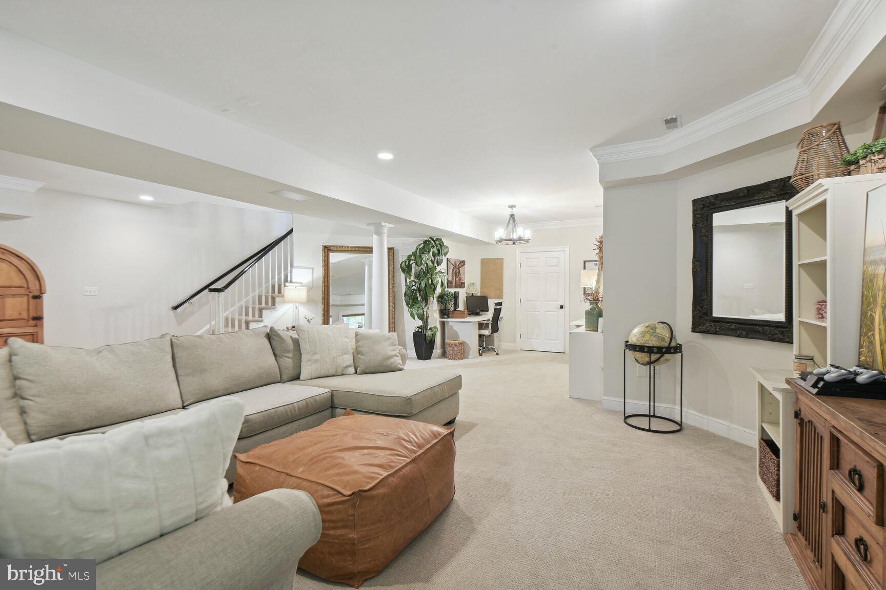 ESTATES AT LOWES - Residential