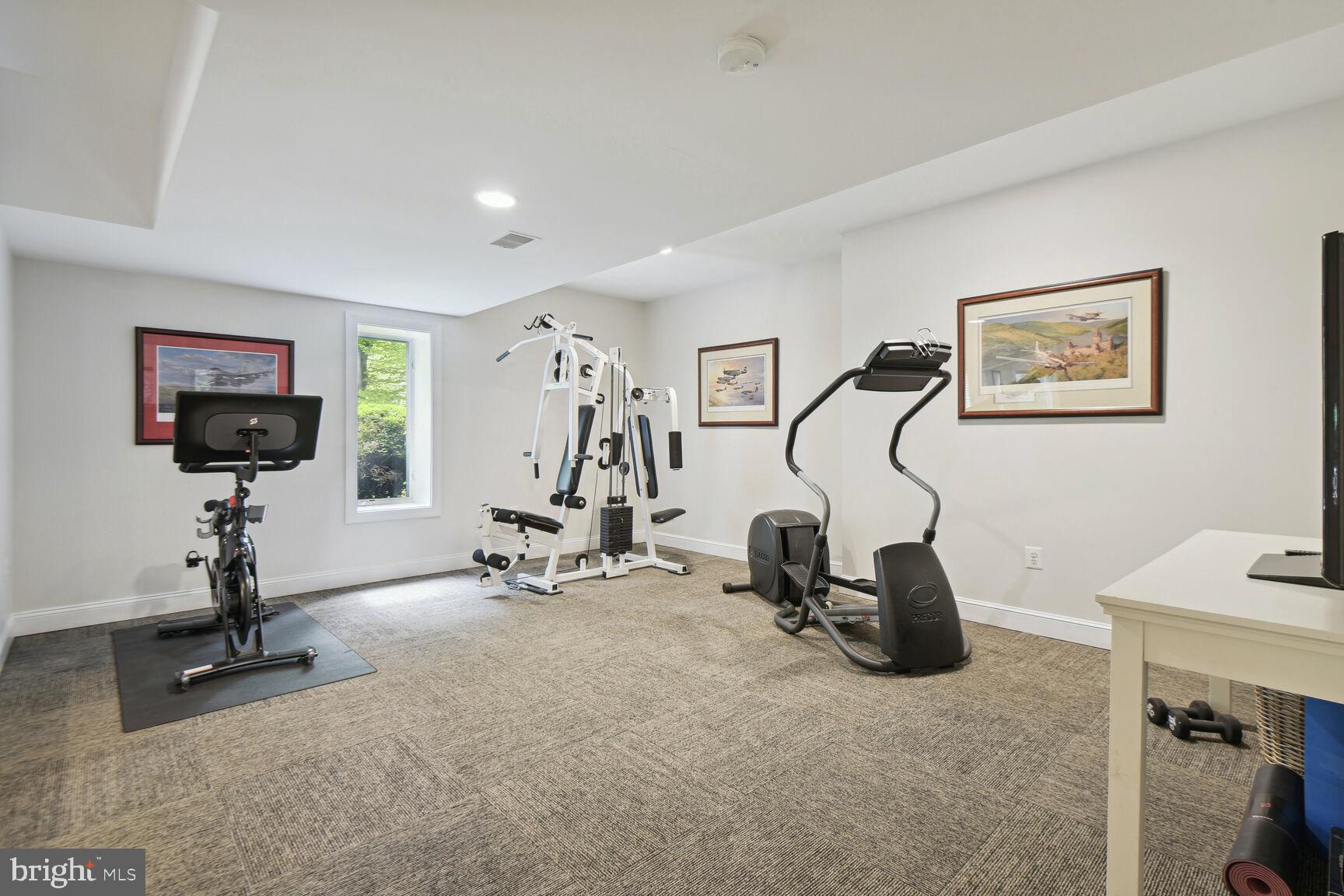 ESTATES AT LOWES - Residential