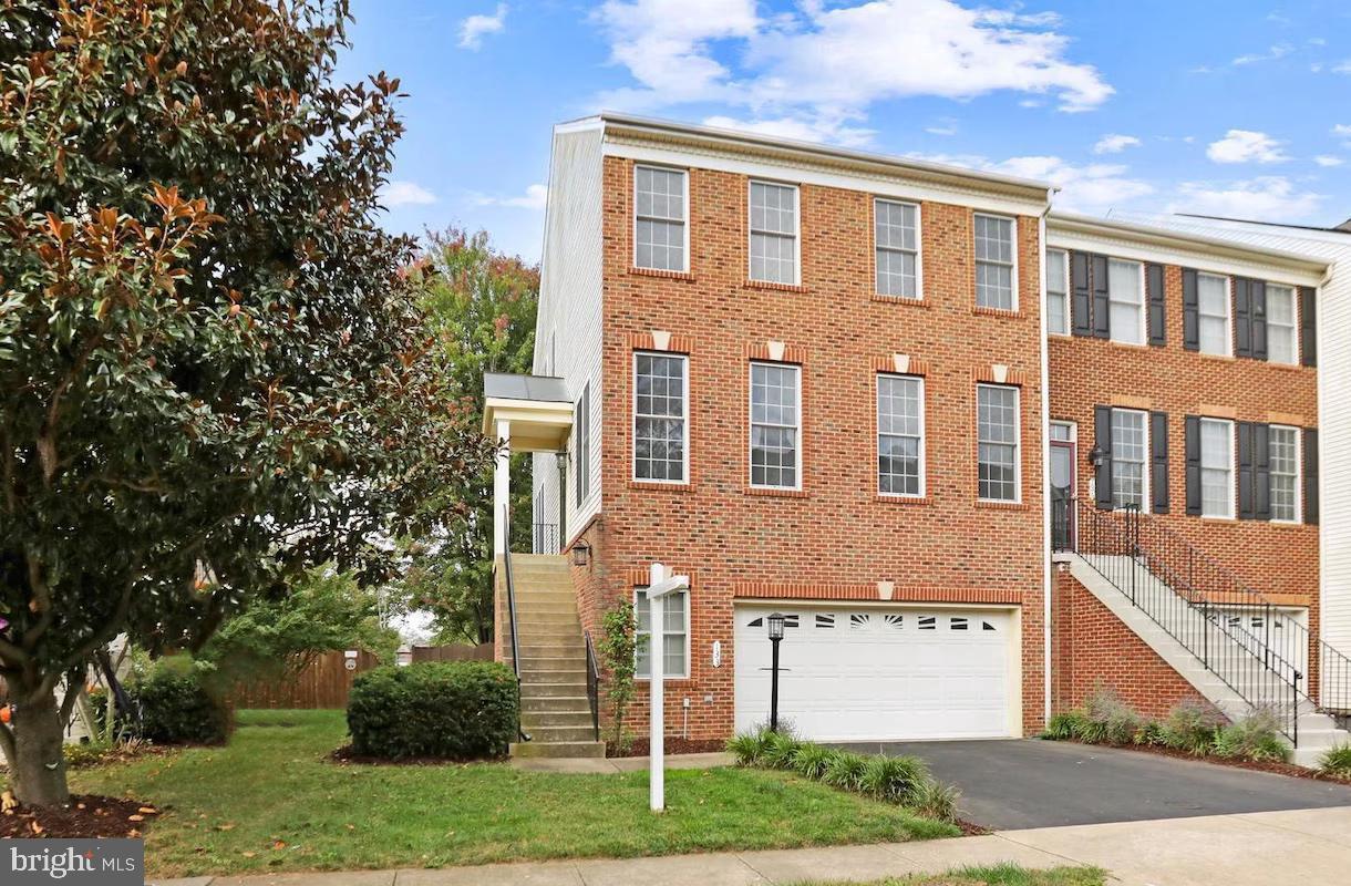 133 MISTY POND TERRACE