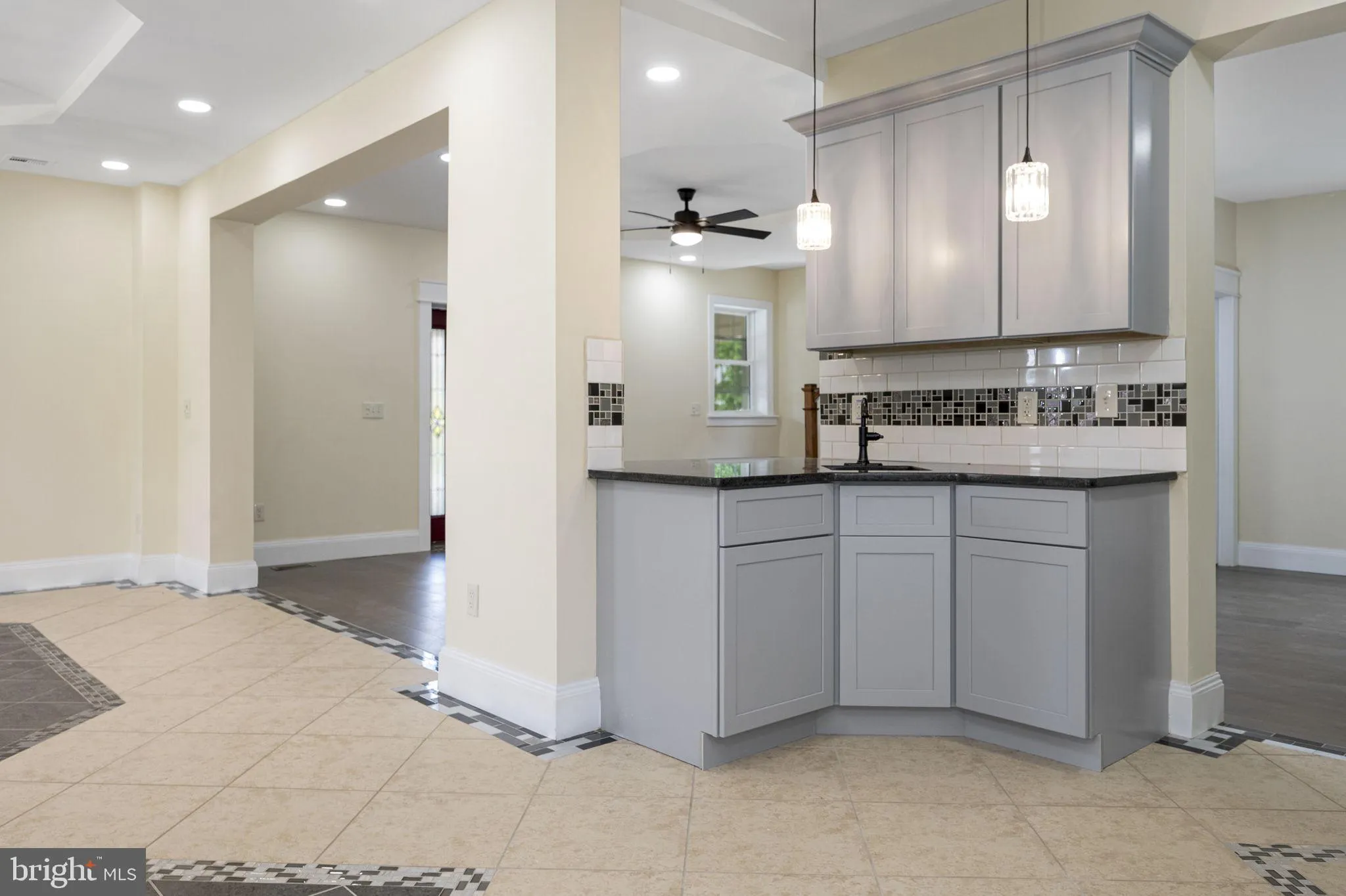 Reading, Pennsylvania 19605, United States, 4 Bedrooms Bedrooms, ,3 BathroomsBathrooms,Residential,Active,164378