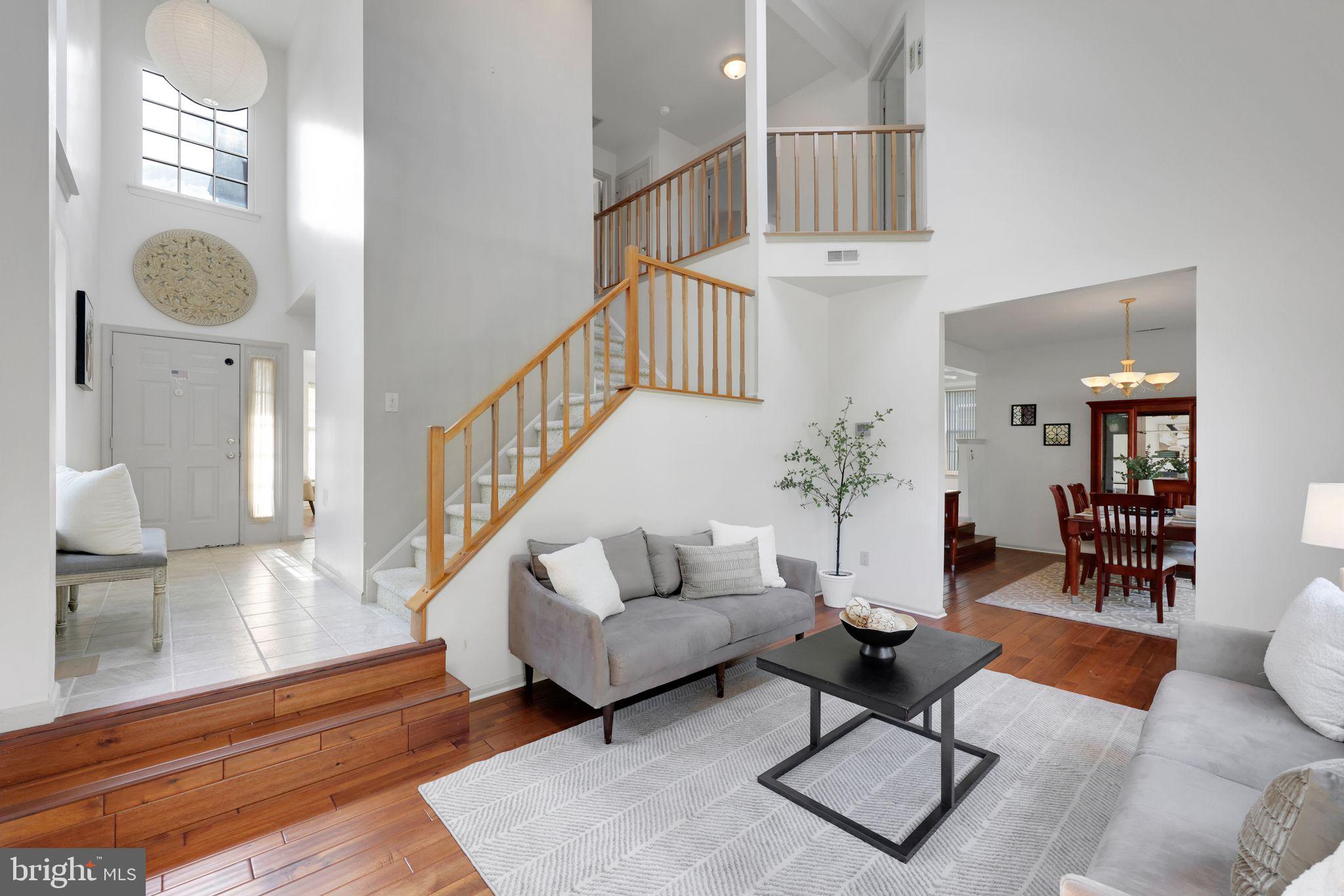 2 HARTZEL COURT