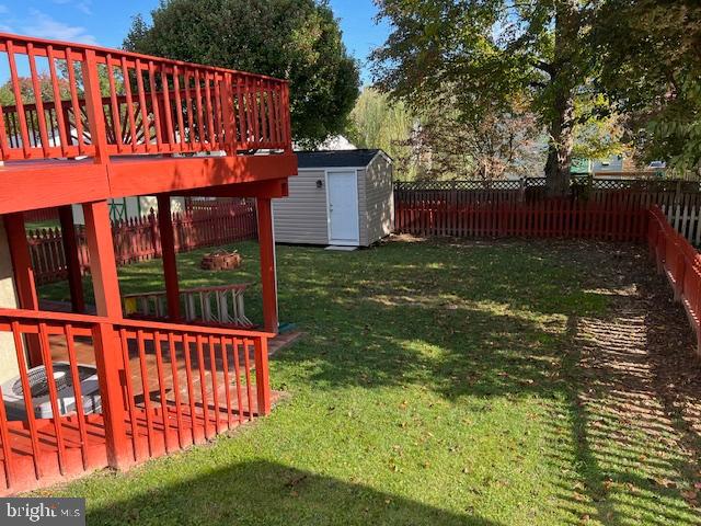 HALLFIELD MANOR - Residential Lease