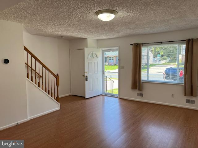 HALLFIELD MANOR - Residential Lease