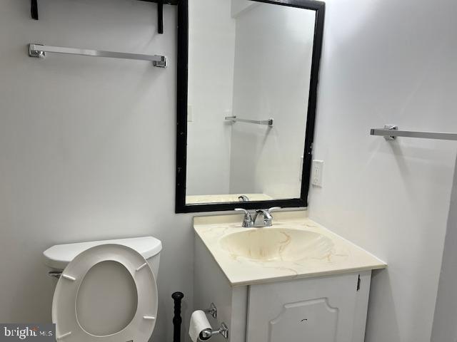 HALLFIELD MANOR - Residential Lease