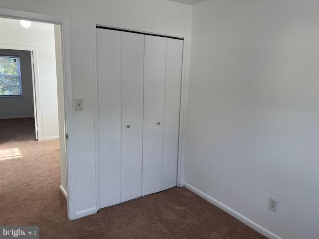 HALLFIELD MANOR - Residential Lease