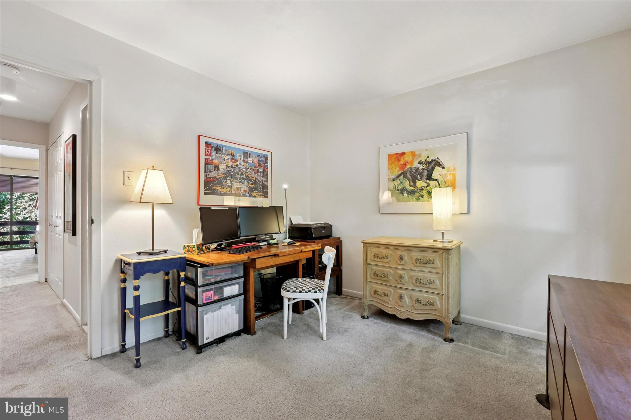 ROXBOROUGH - Residential