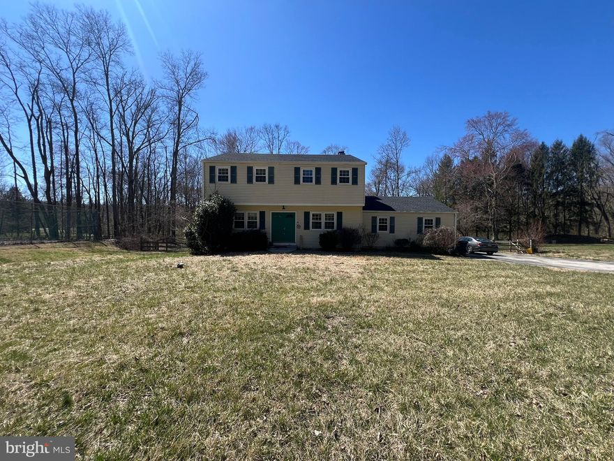 Please call Sandro  to schedule a showing 

Don’t miss this fantastic rental opportunity at 834 Darby Paoli Rd! This charming 4-bedroom, 2.5-bathroom home offers 2,112 sq ft of living space on a peaceful 1.18-acre lot. With spacious rooms, modern amenities, and a two-car garage, it’s perfect for those seeking comfort and convenience. Located in the desirable Radnor School District and just a short distance from shopping, dining, and major highways, this home is ideally situated for easy commuting and enjoying all that Newtown Square has to offer. Schedule a tour today and make this your next rental home!

Preferred Credit Score 680 + , Proof of Income 3x Monthly rent, First Month, Last month and Security Deposit due at lease signing.