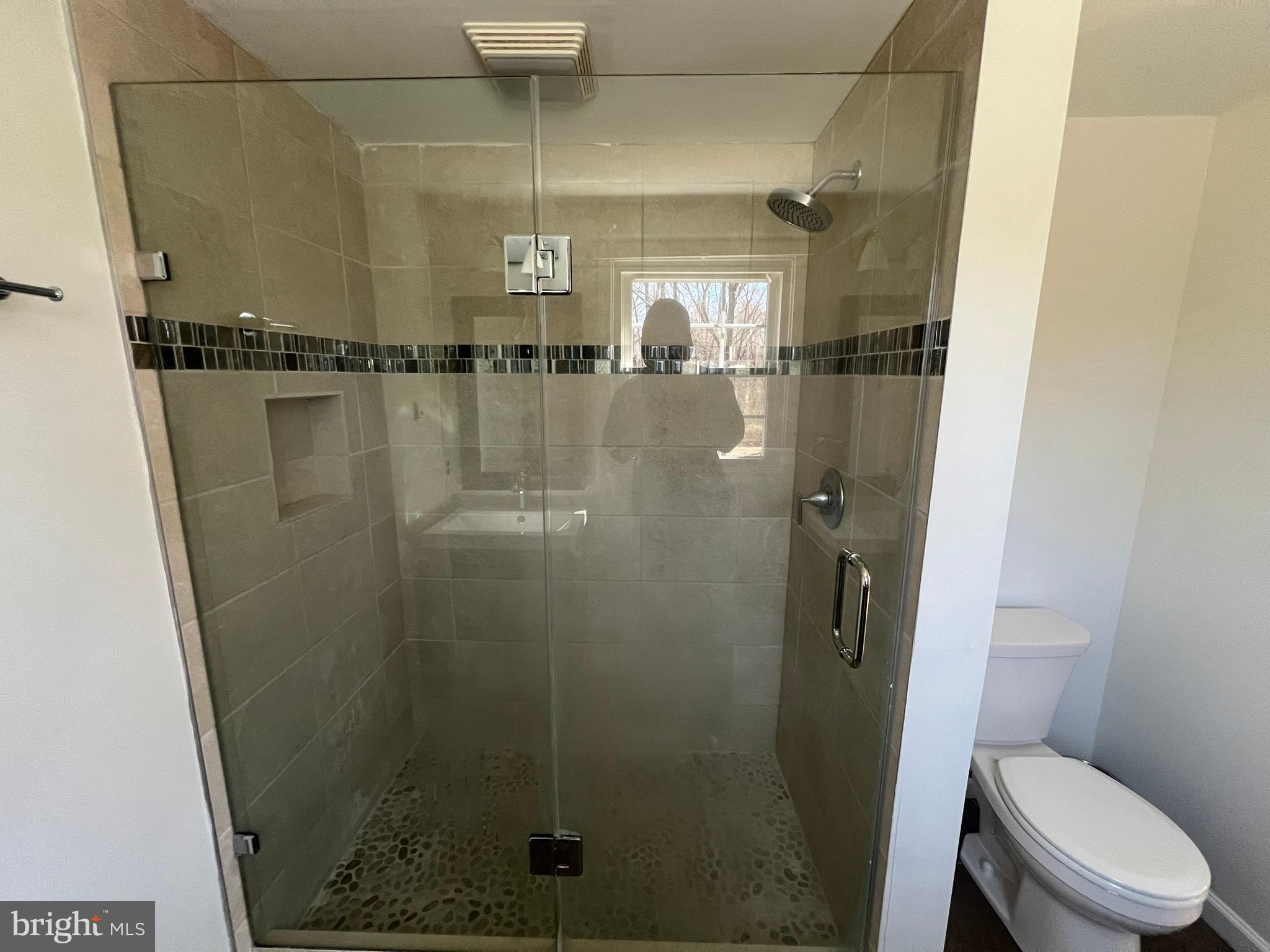 NEWTOWN SQ - Residential Lease