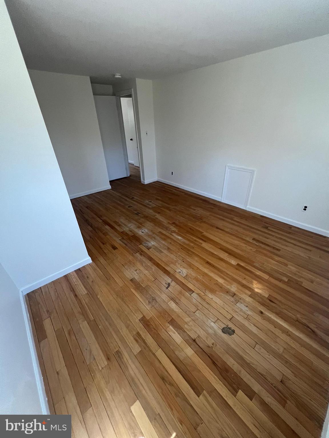 NEWTOWN SQ - Residential Lease