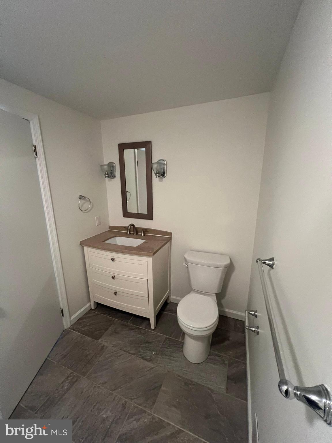 NEWTOWN SQ - Residential Lease