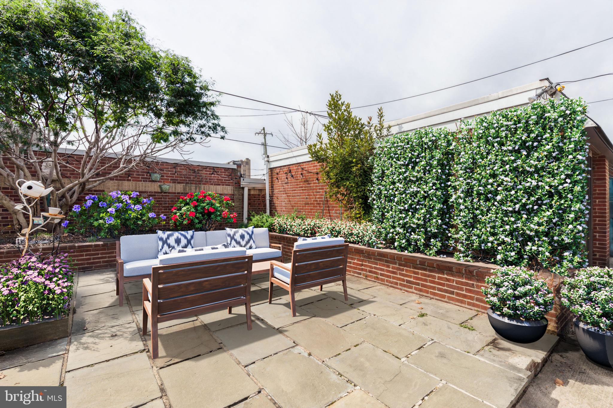 GIRARD ESTATES - Residential