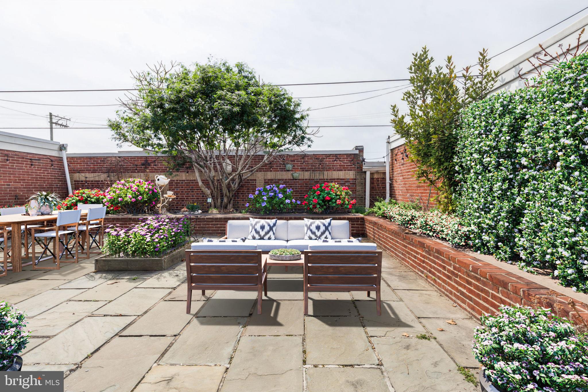 GIRARD ESTATES - Residential