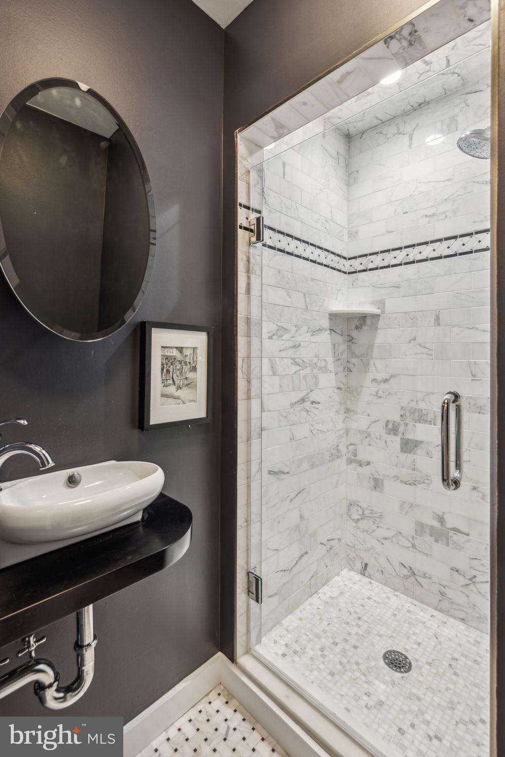 GIRARD ESTATES - Residential