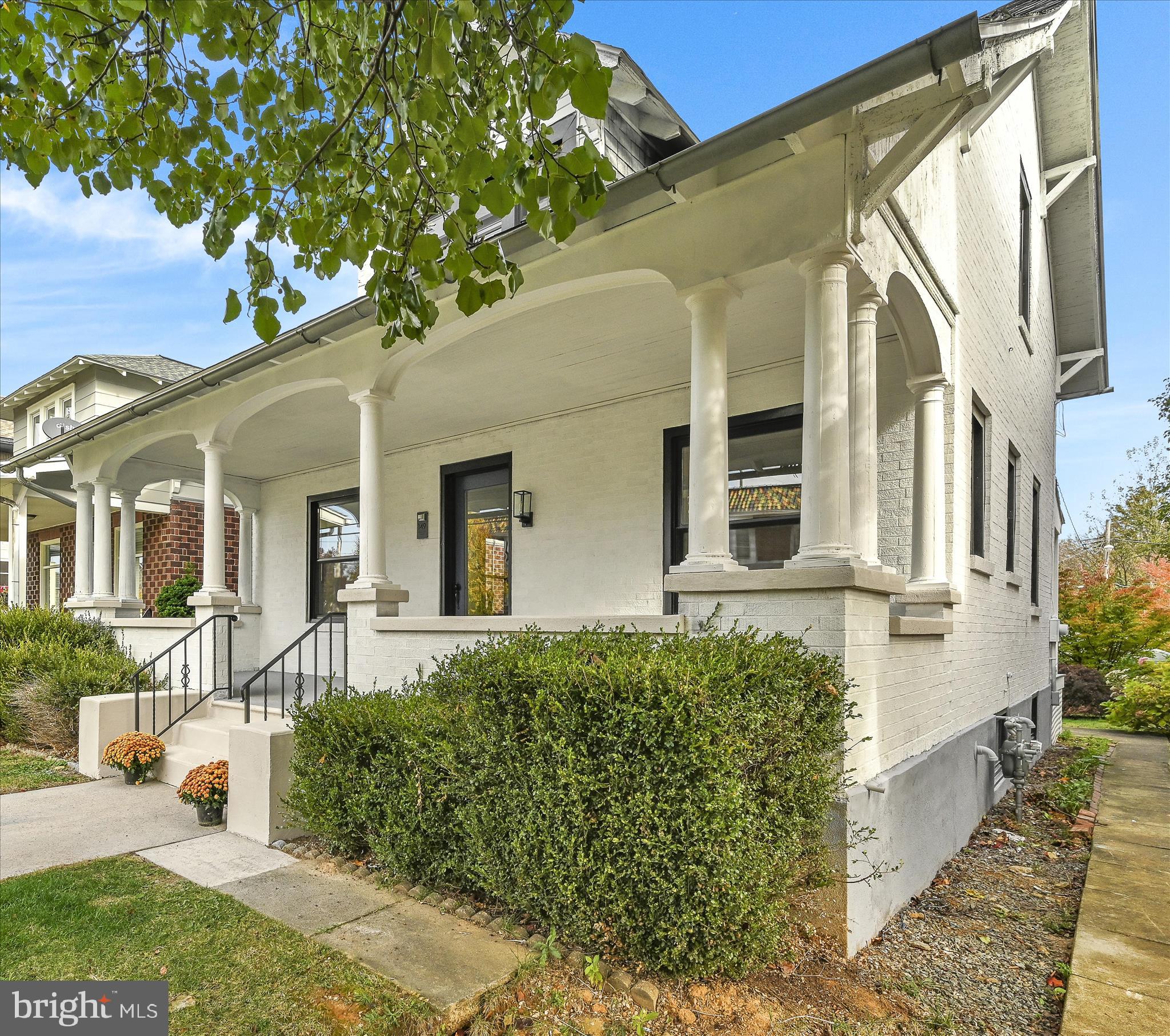 THE VILLAS - Residential