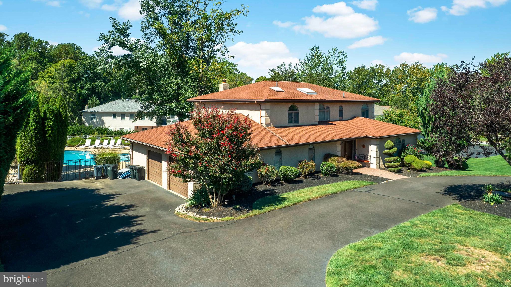 JUSTA FARMS - Residential