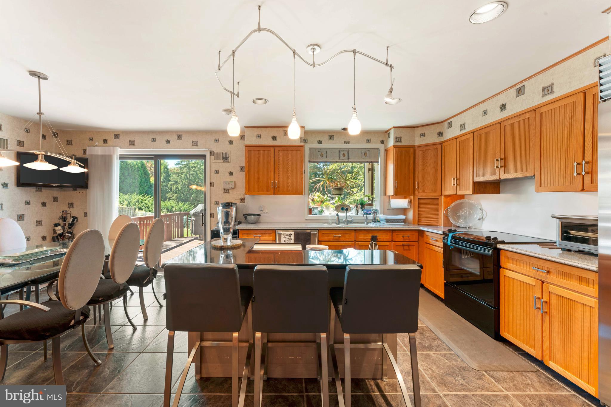 JUSTA FARMS - Residential