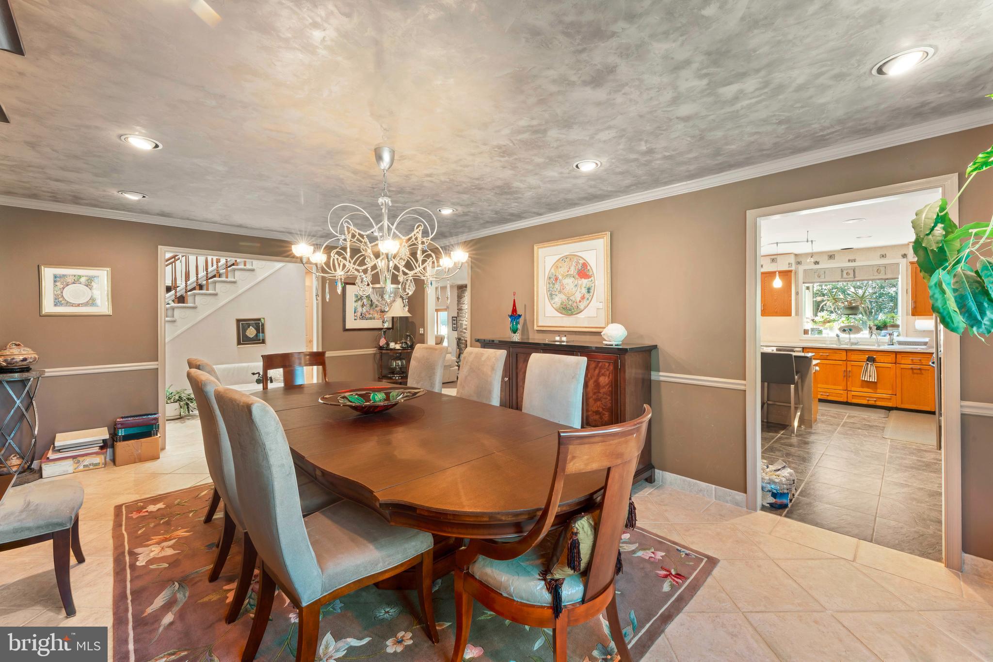 JUSTA FARMS - Residential