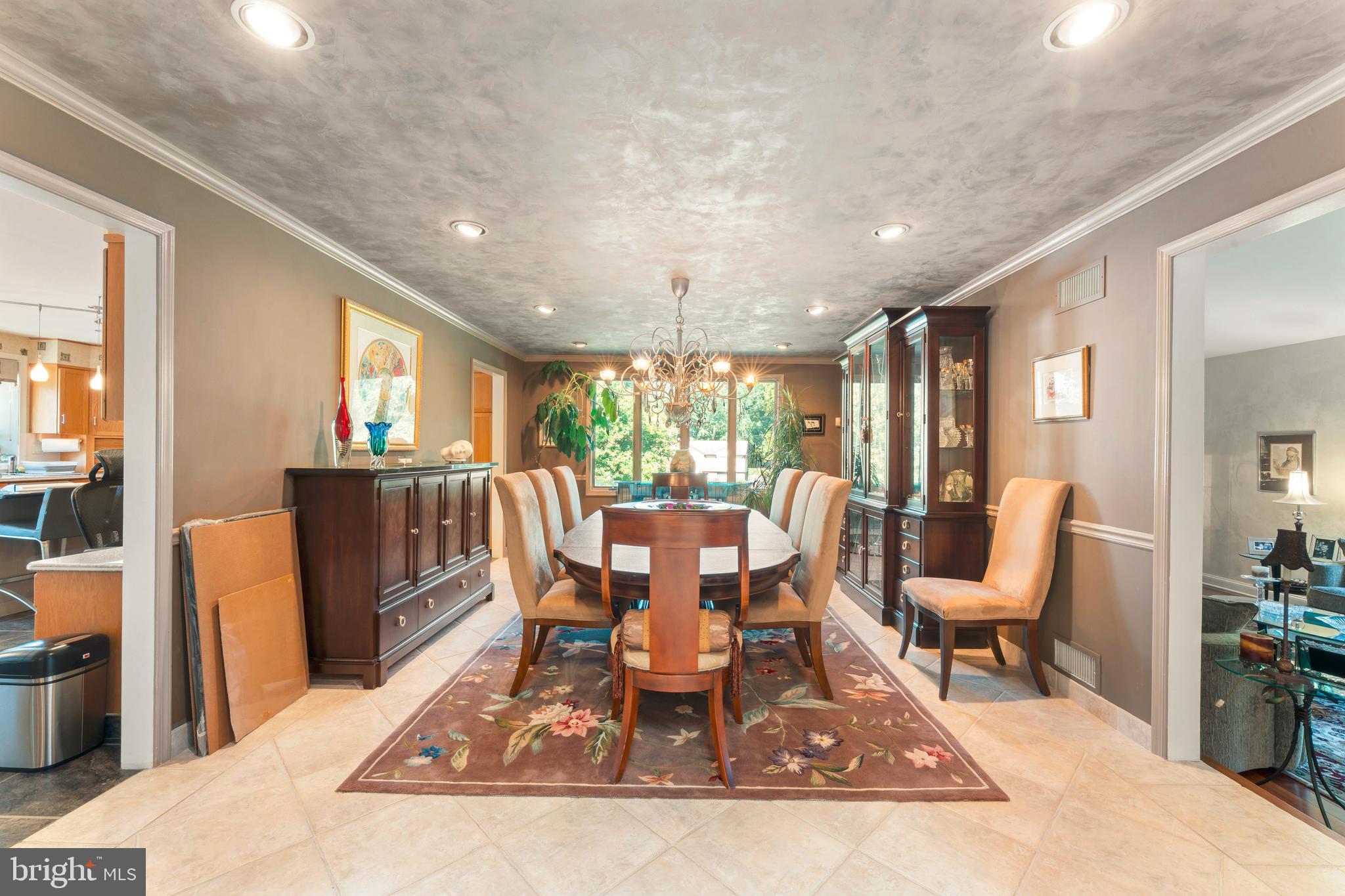 JUSTA FARMS - Residential