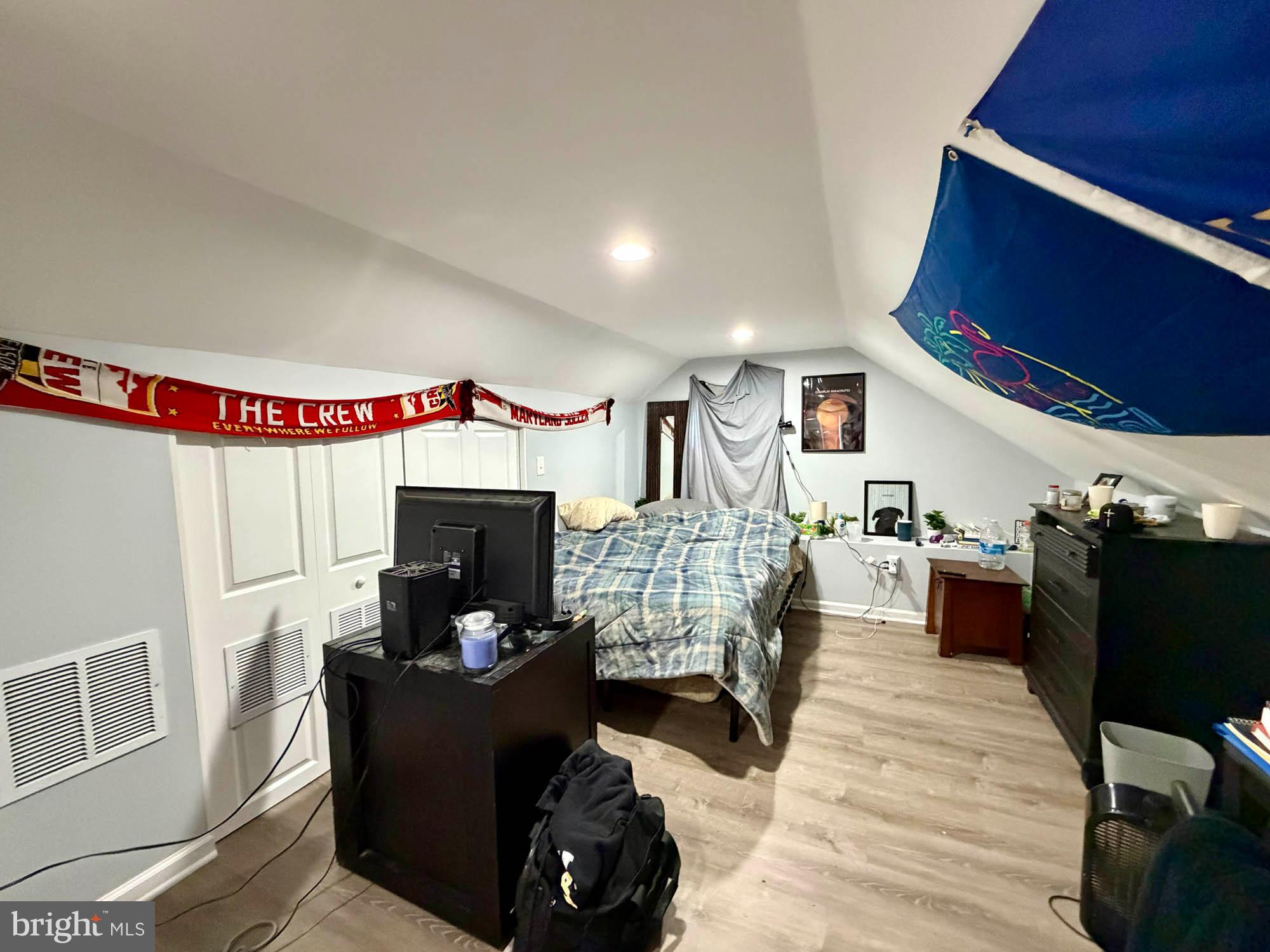 TOWSON - Residential Income