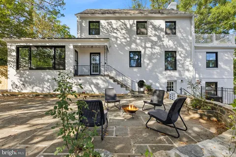 1901 Belle Haven Road, Alexandria, VA MLS: VAFX2277904