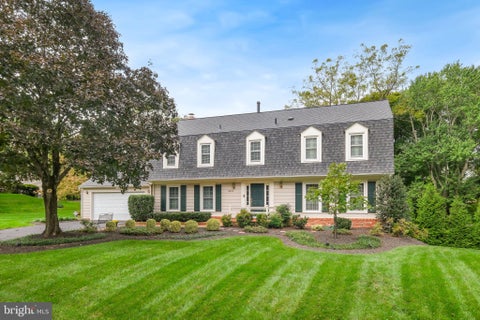 Photo of 11820 Winterset Terrace, POTOMAC, MD 20854 (MLS # MDMC2255722)