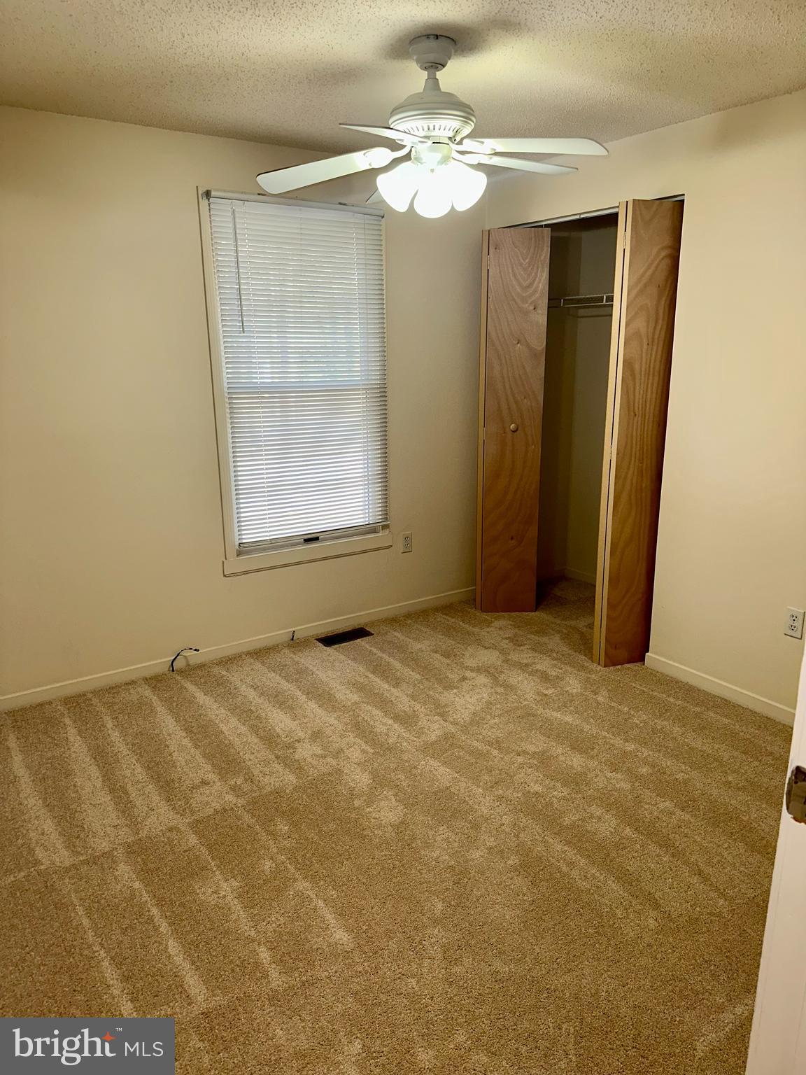 DRUM POINT - Residential Lease