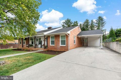 203 N ROSEMONT AVENUE MARTINSBURG WV 25401