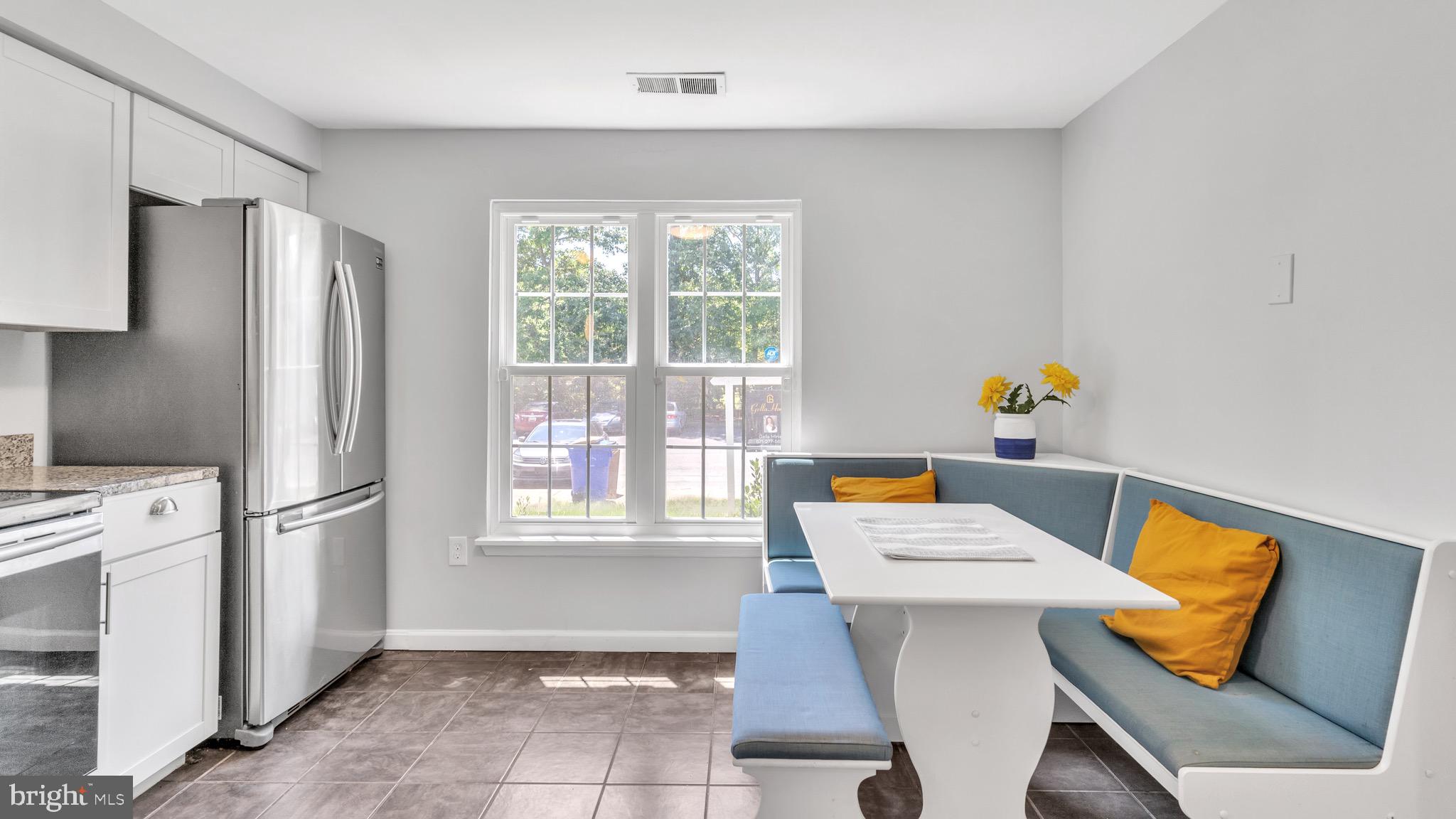 WHITE OAK VILLAGE - Residential