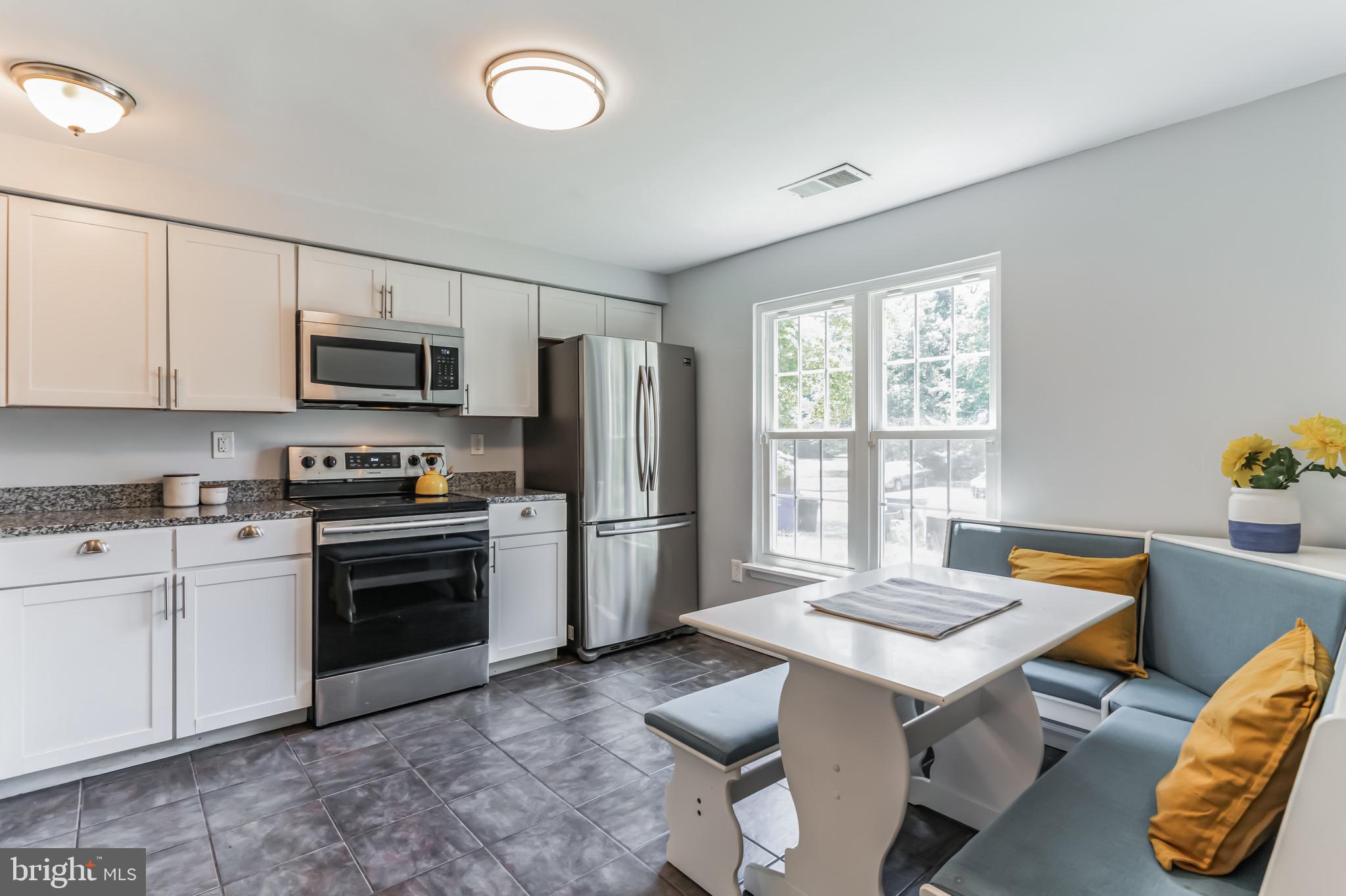 WHITE OAK VILLAGE - Residential