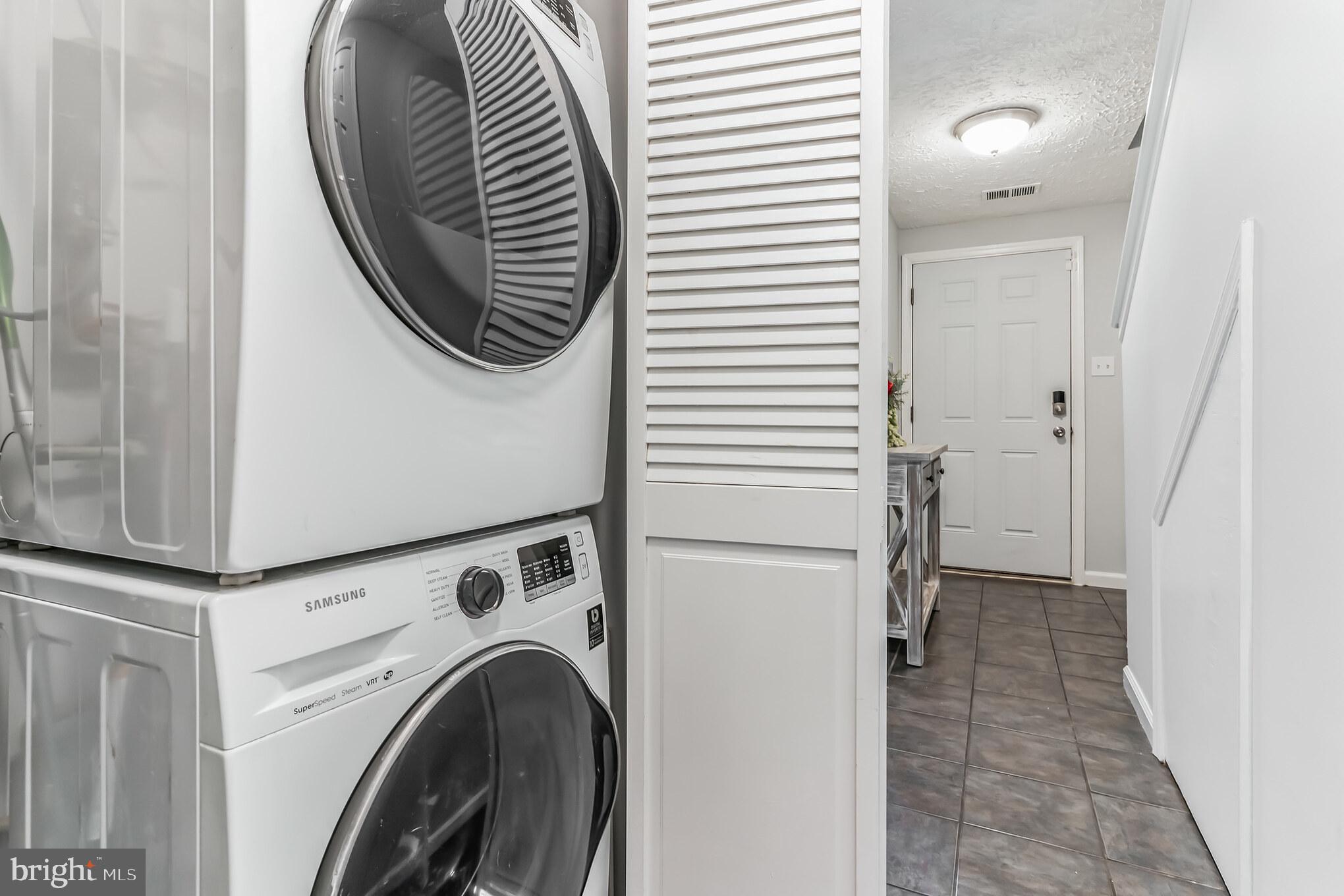 WHITE OAK VILLAGE - Residential