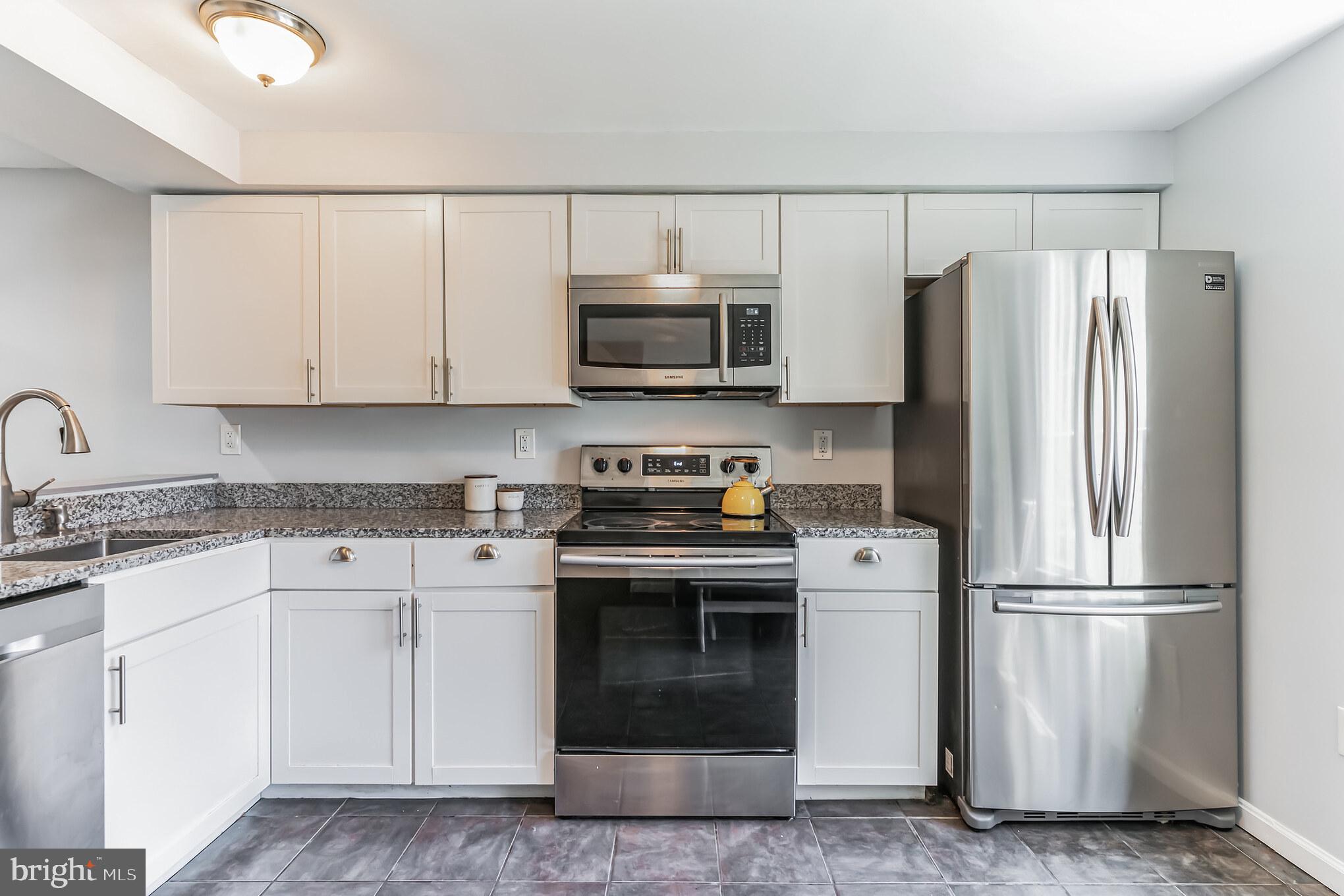 WHITE OAK VILLAGE - Residential