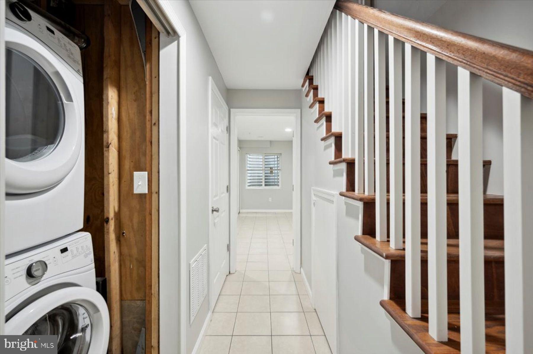 WASHINGTON SQ WEST - Residential Income