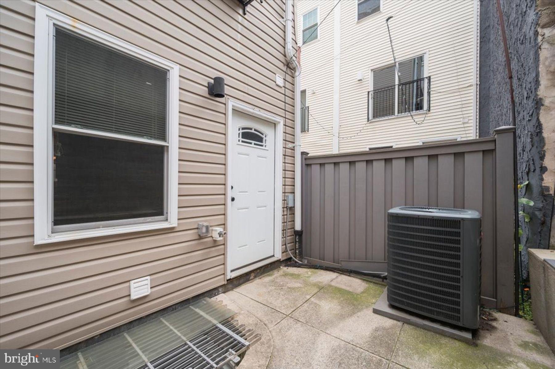 WASHINGTON SQ WEST - Residential Income