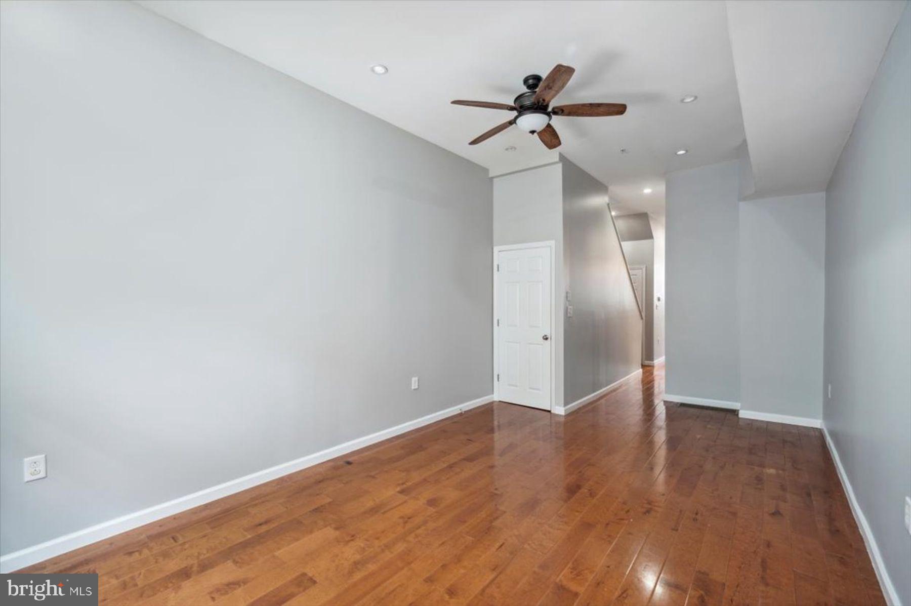 WASHINGTON SQ WEST - Residential Income