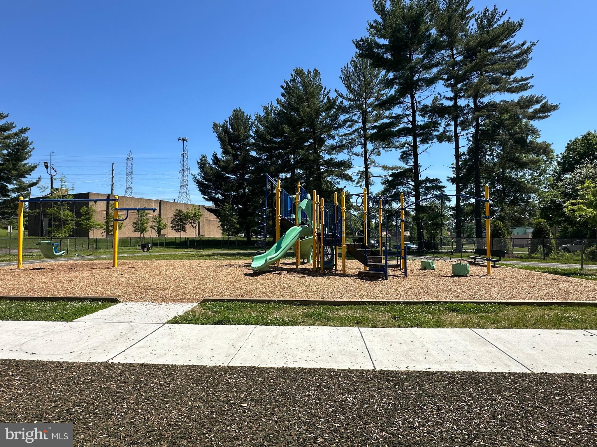 CLUB HILL - Residential Lease