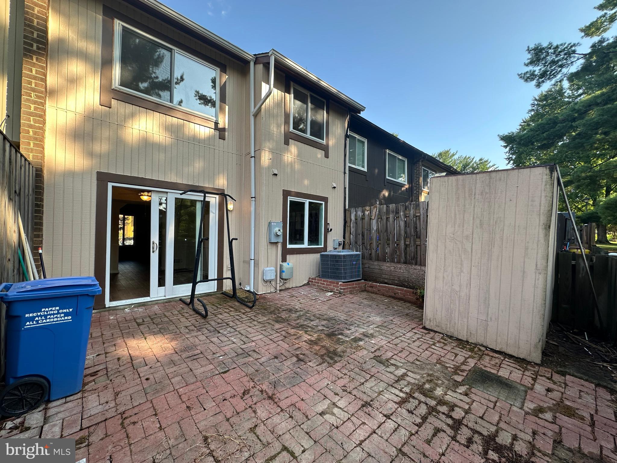 CLUB HILL - Residential Lease