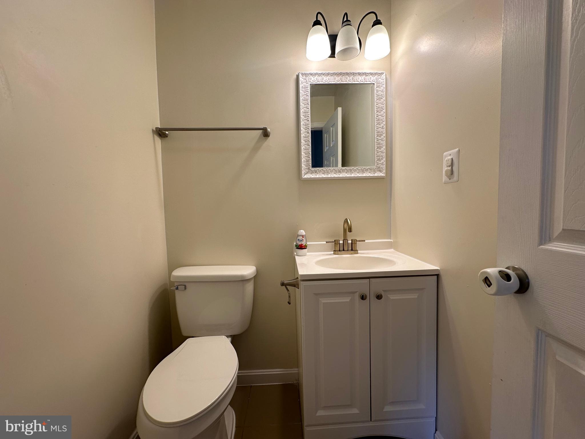 CLUB HILL - Residential Lease