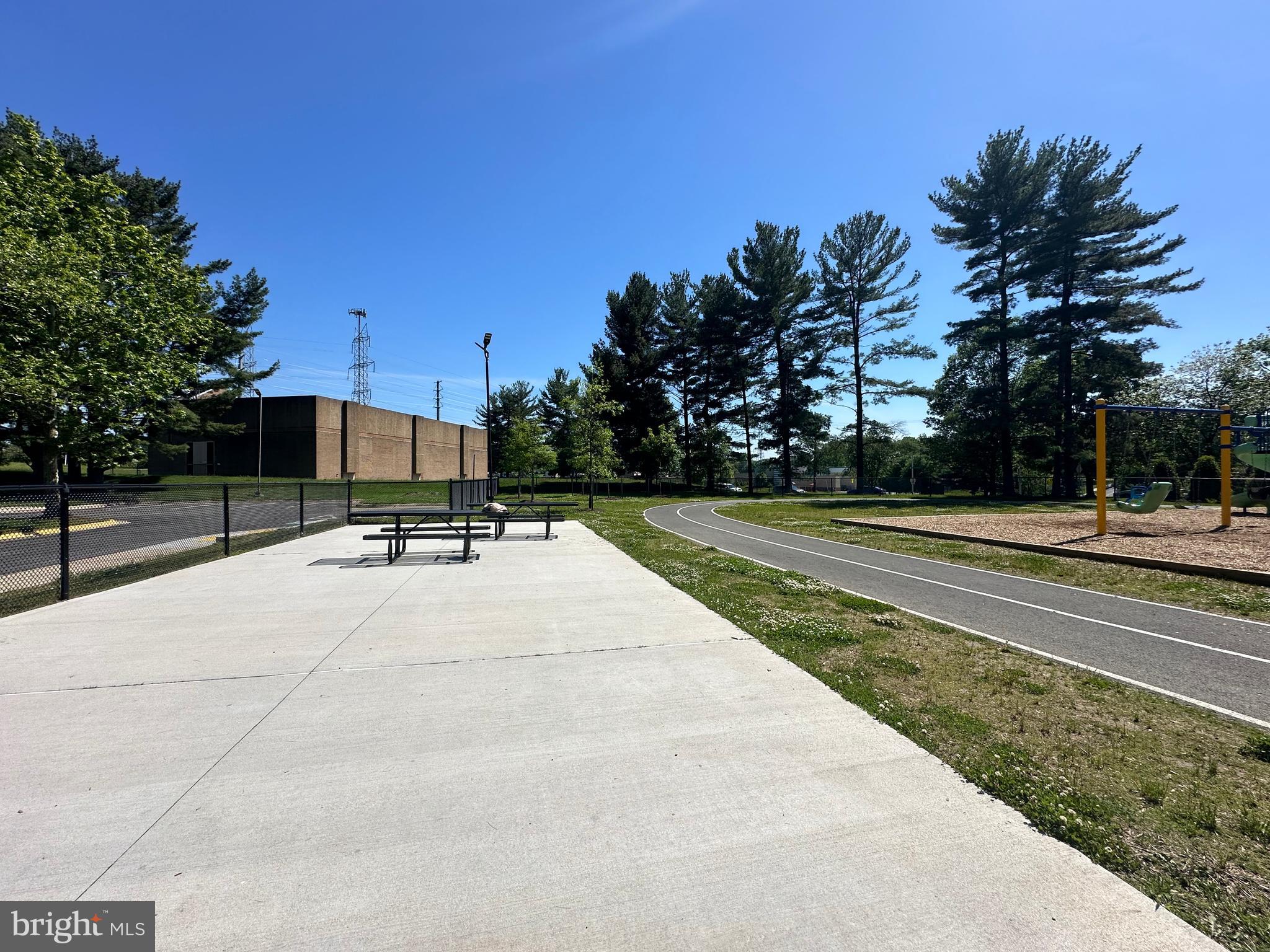 CLUB HILL - Residential Lease