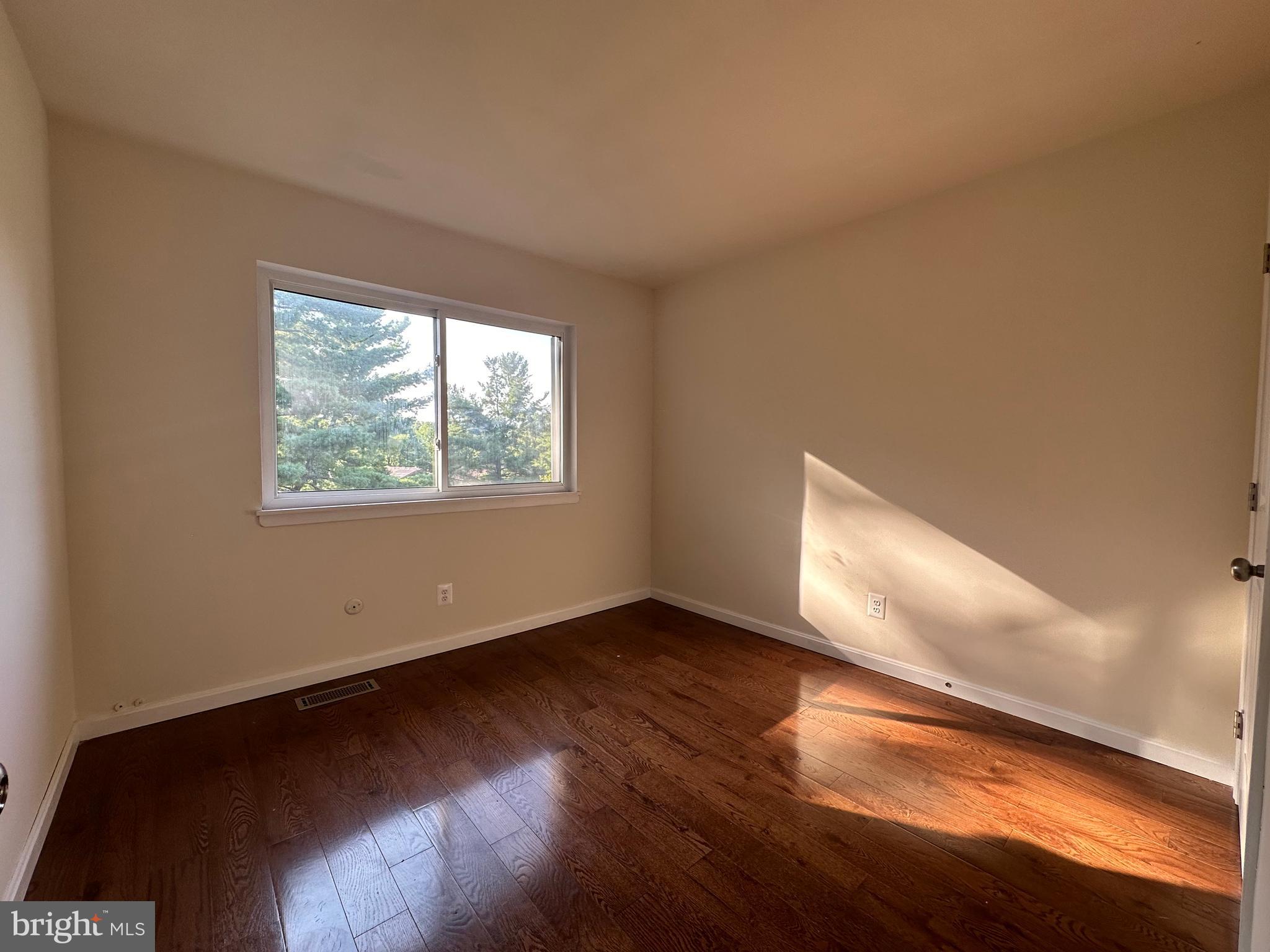 CLUB HILL - Residential Lease