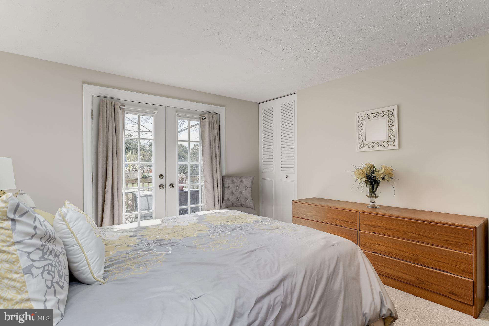 VILLAGE OF OWEN BROWN - Residential