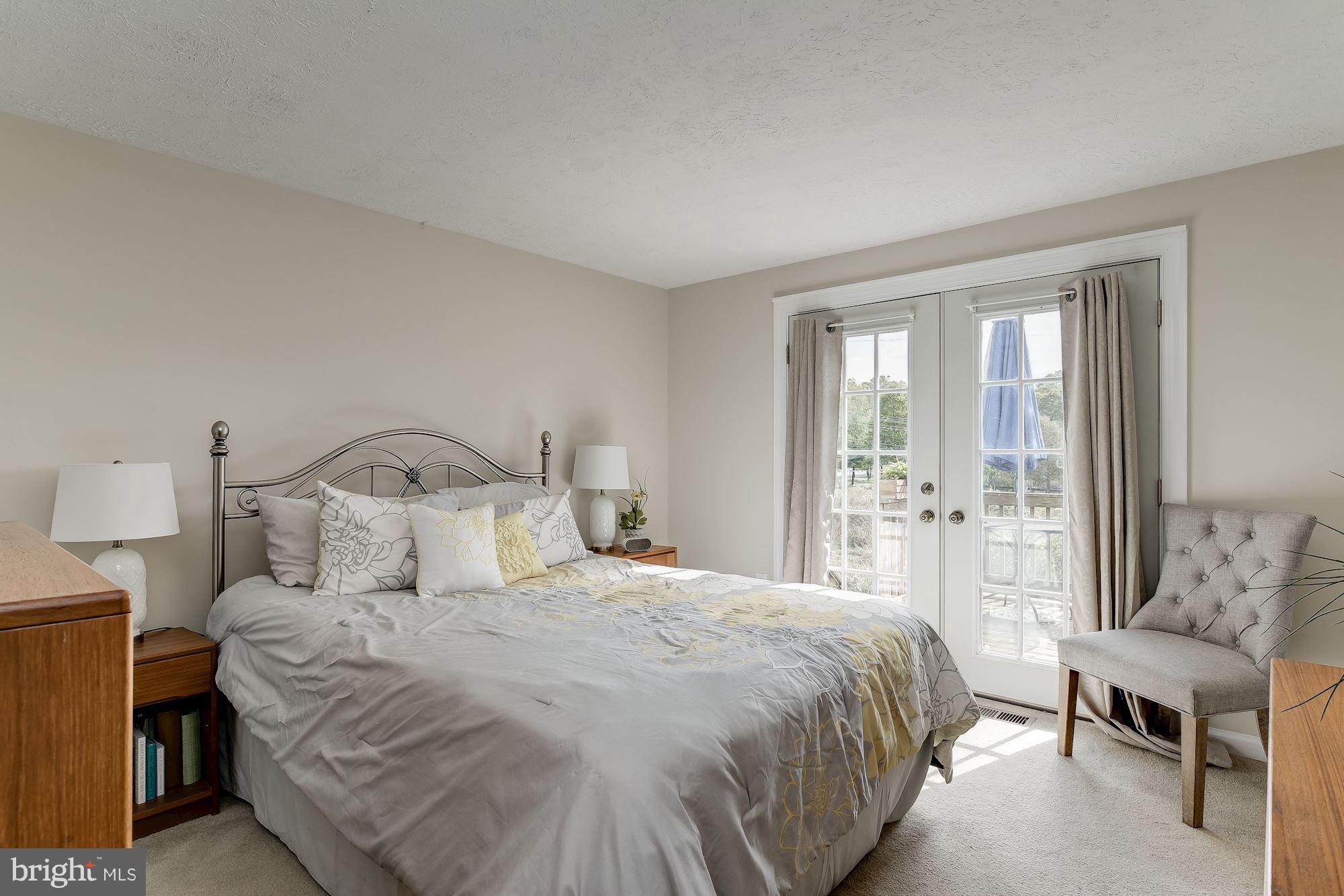 VILLAGE OF OWEN BROWN - Residential