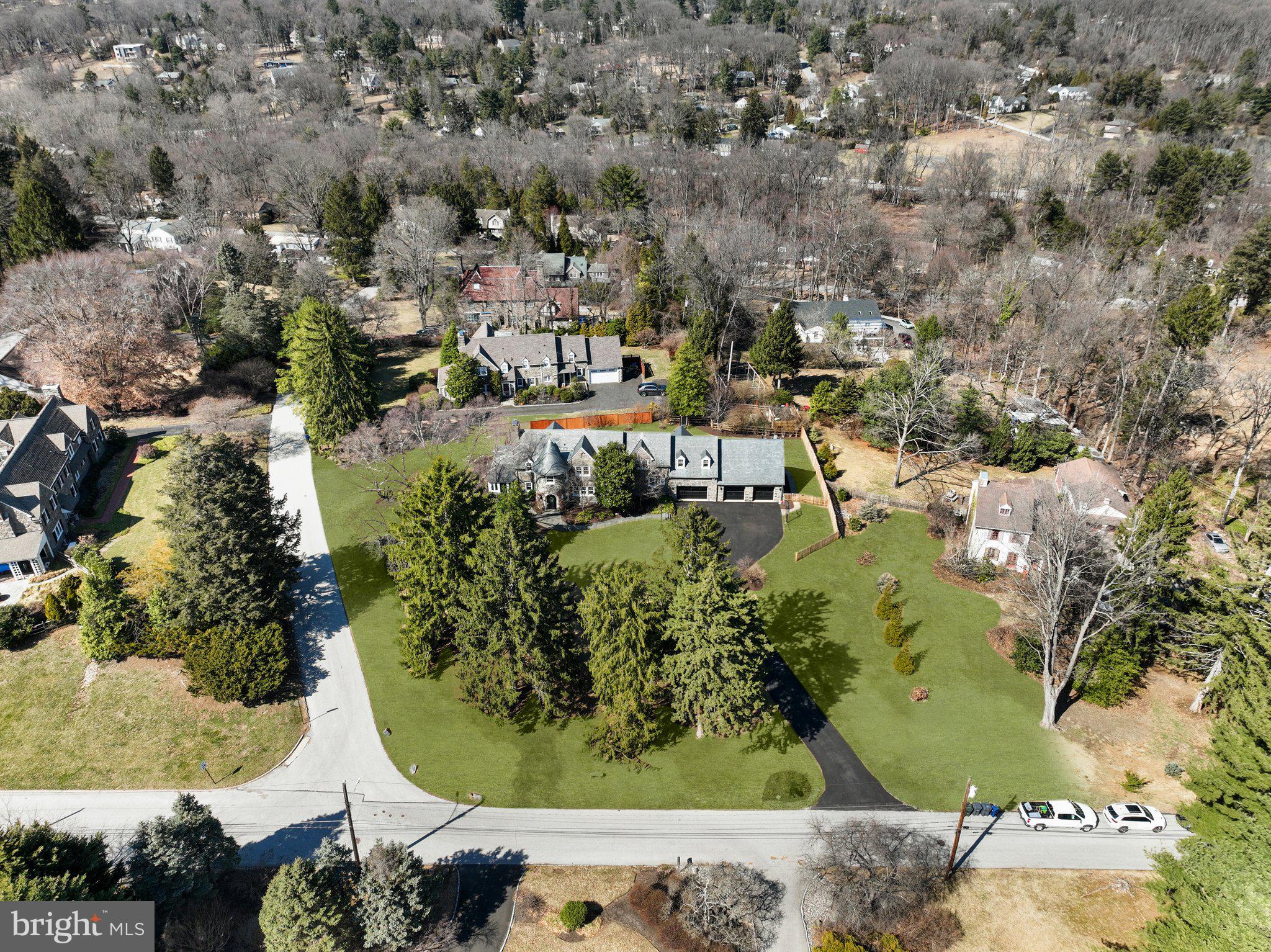 MEADOWBROOK - Residential