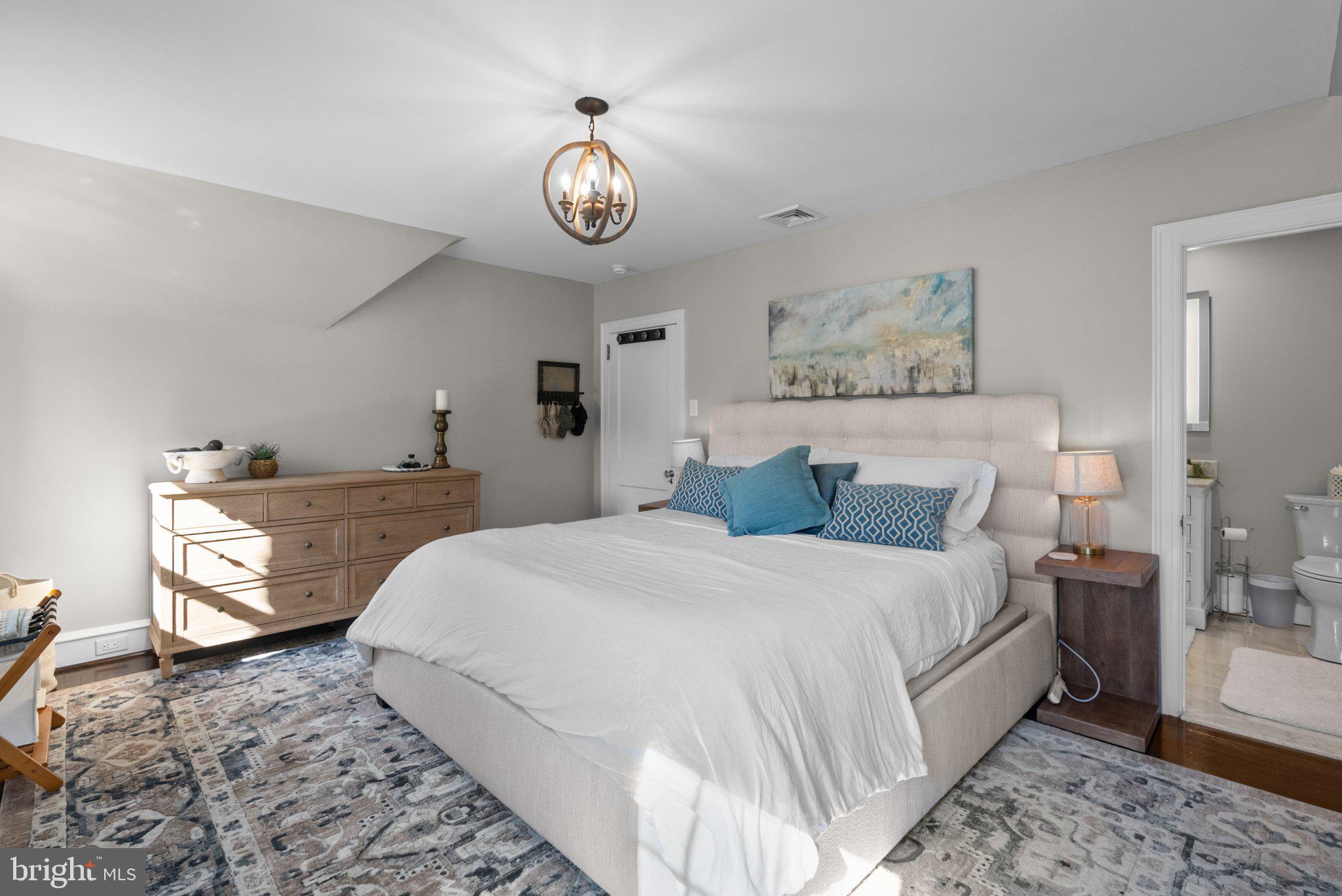 MEADOWBROOK - Residential